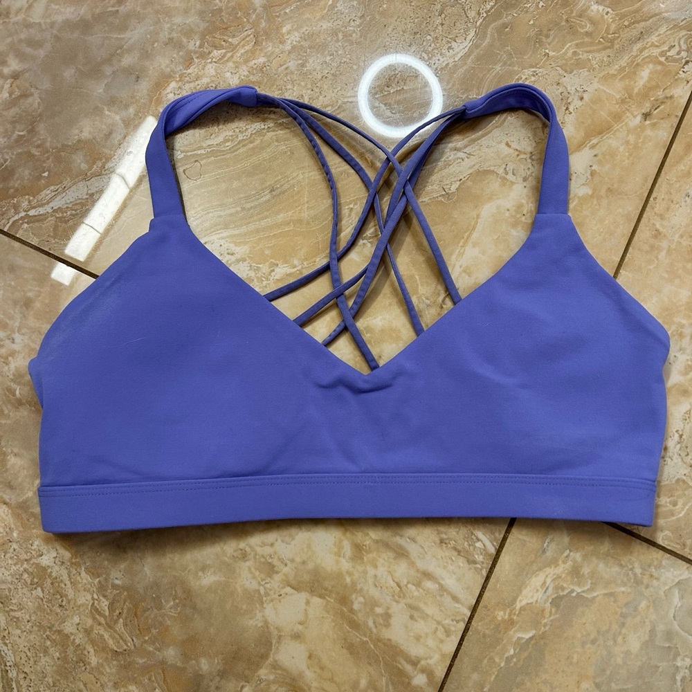 Lorna Jane periwinkle strappy sports bra